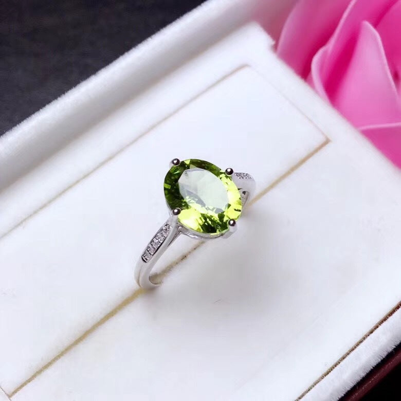 Colorful Gemstone Jewelry Natural Peridot Ring 925 Silver